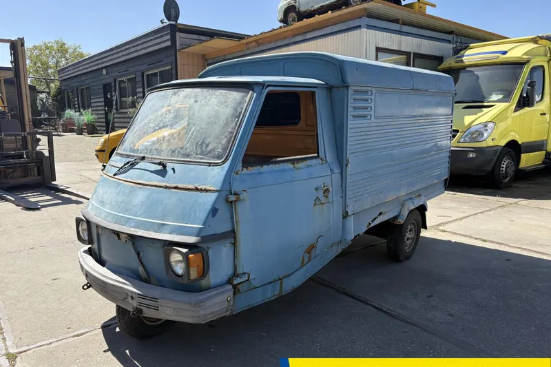 Vespa Apecar P2 (1979)