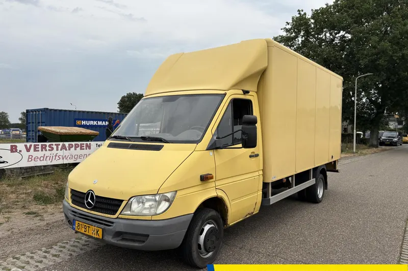 Mercedes-Benz Sprinter (2005)