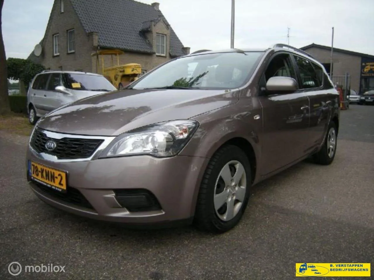 Kia Cee'd (2010) — foto 1