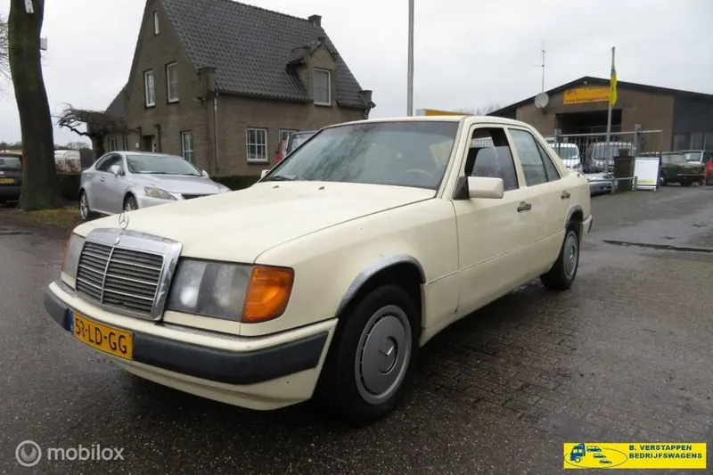 Mercedes-Benz Mercedes (1991)