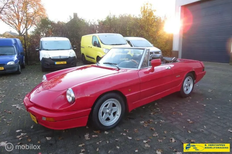 Alfa Romeo Spider (1989)