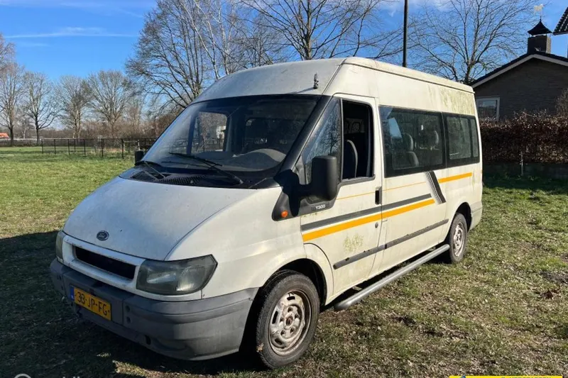 Ford Transit (2002)