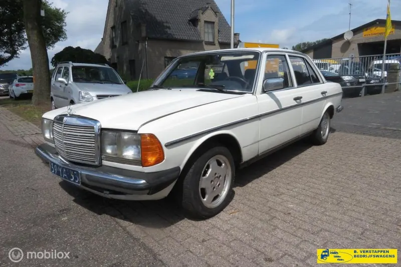 Mercedes-Benz Mercedes (2002)
