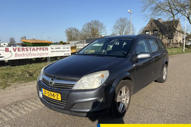 Opel Astra (2009)