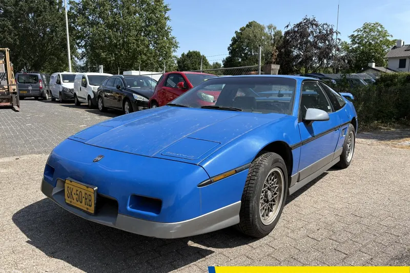 Pontiac Fiero (1987)