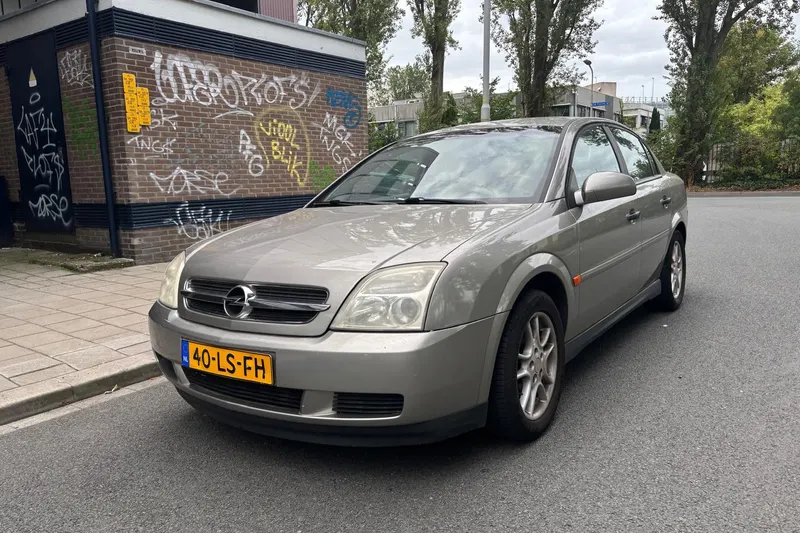 Opel Vectra (2003)