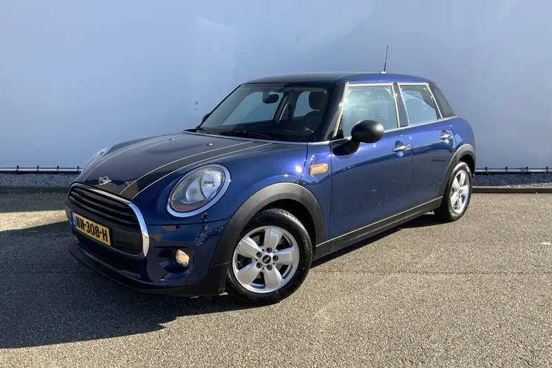 MINI One (2017)