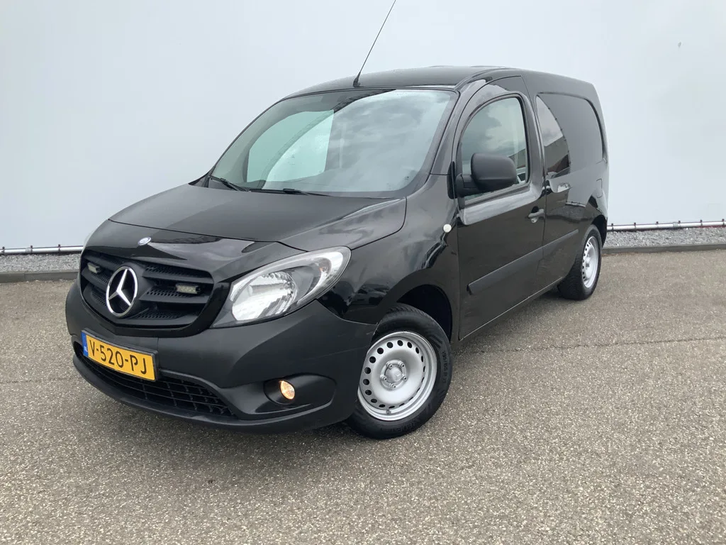 Mercedes-Benz Citan (2018) — foto 1