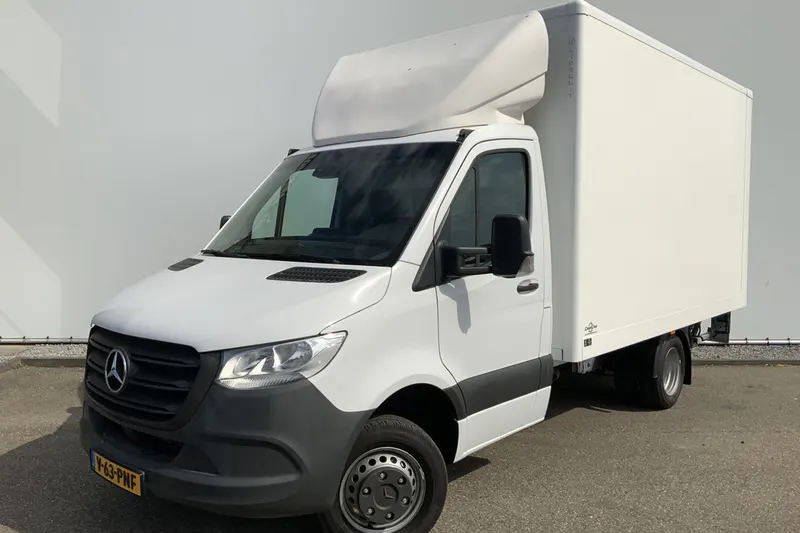 Mercedes-Benz Sprinter (2023)