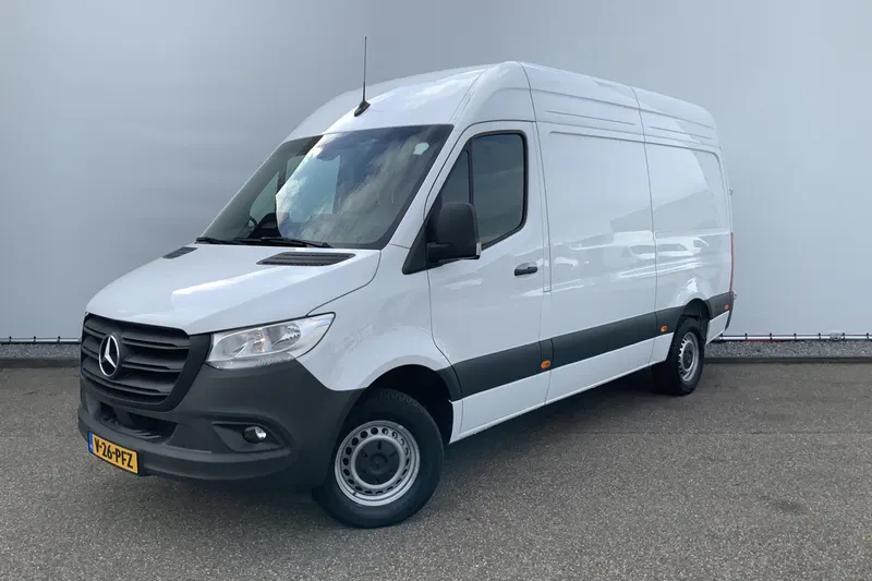 Mercedes-Benz Sprinter (2024)