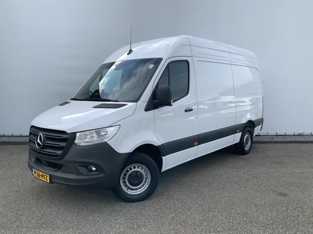 Mercedes-Benz Sprinter (2024) — foto 1