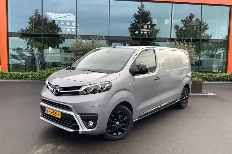 Toyota ProAce Worker (2022)