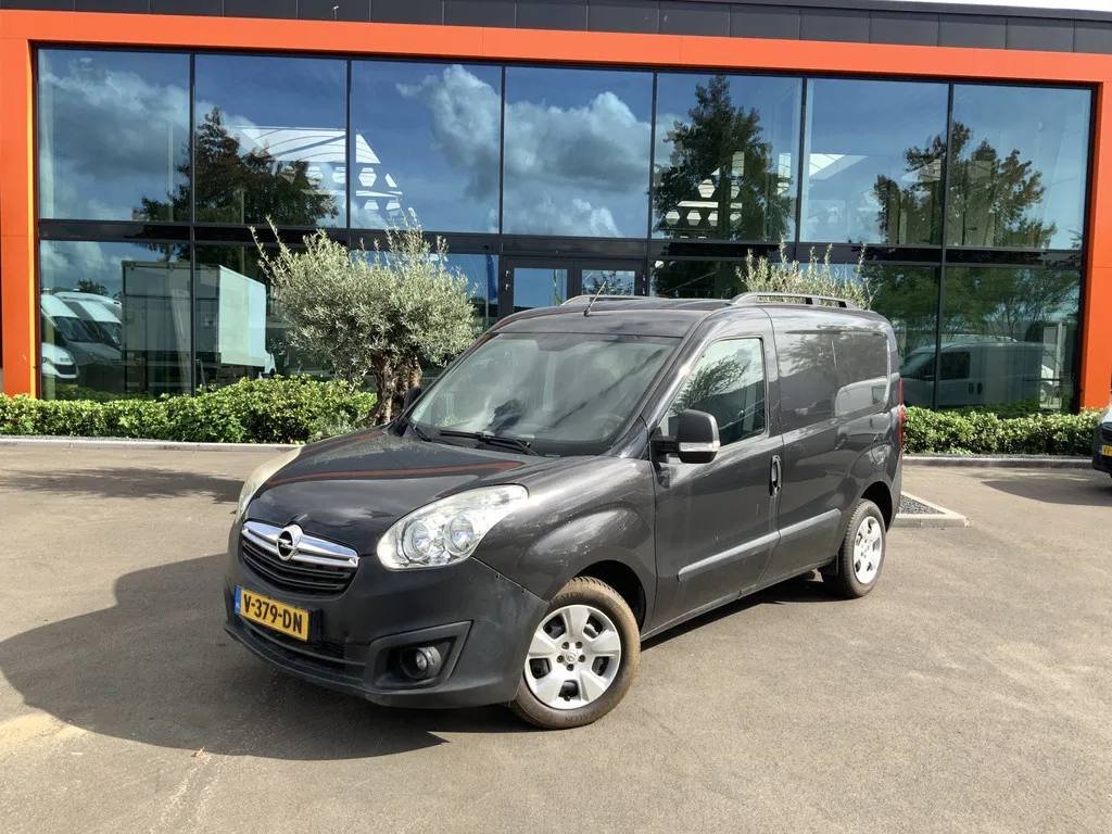 Opel Combo (2017) — foto 1