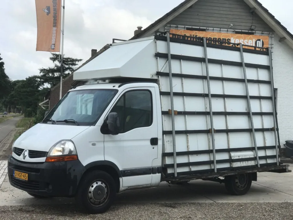 Renault Master (2010) — foto 1