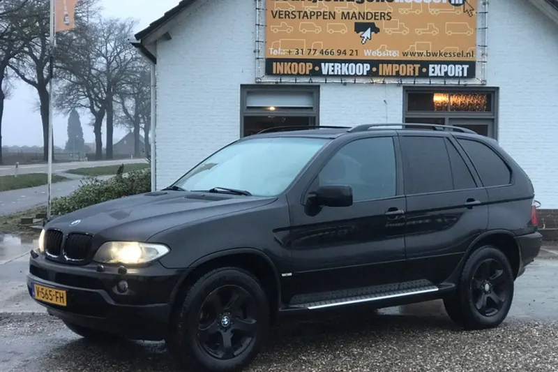 BMW X5 (2004)