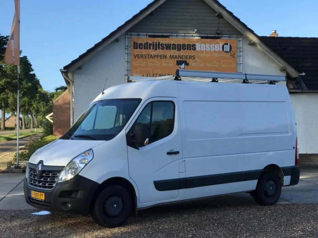 Renault Master (2018) — foto 1