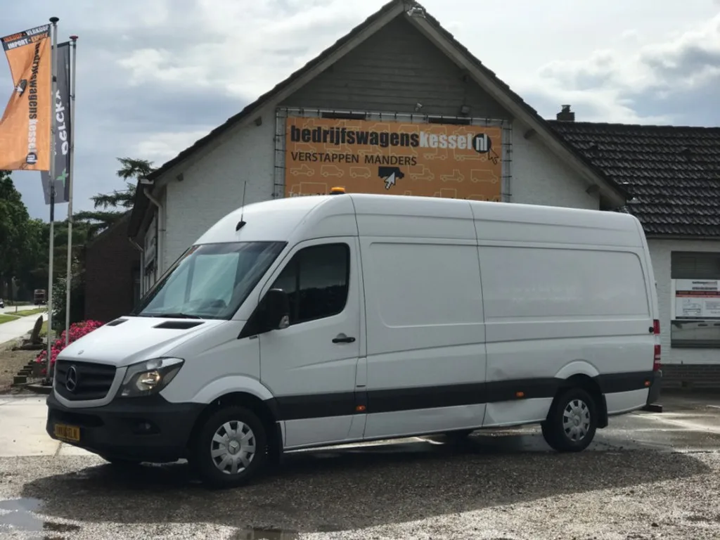Mercedes-Benz Sprinter (2015) — foto 1