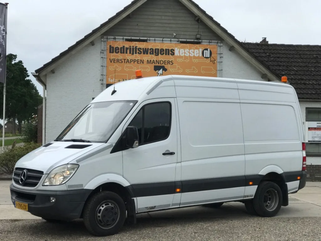 Mercedes-Benz Sprinter (2010) — foto 1