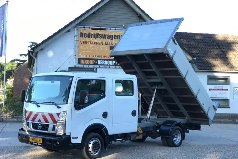 Nissan Cabstar (2015)