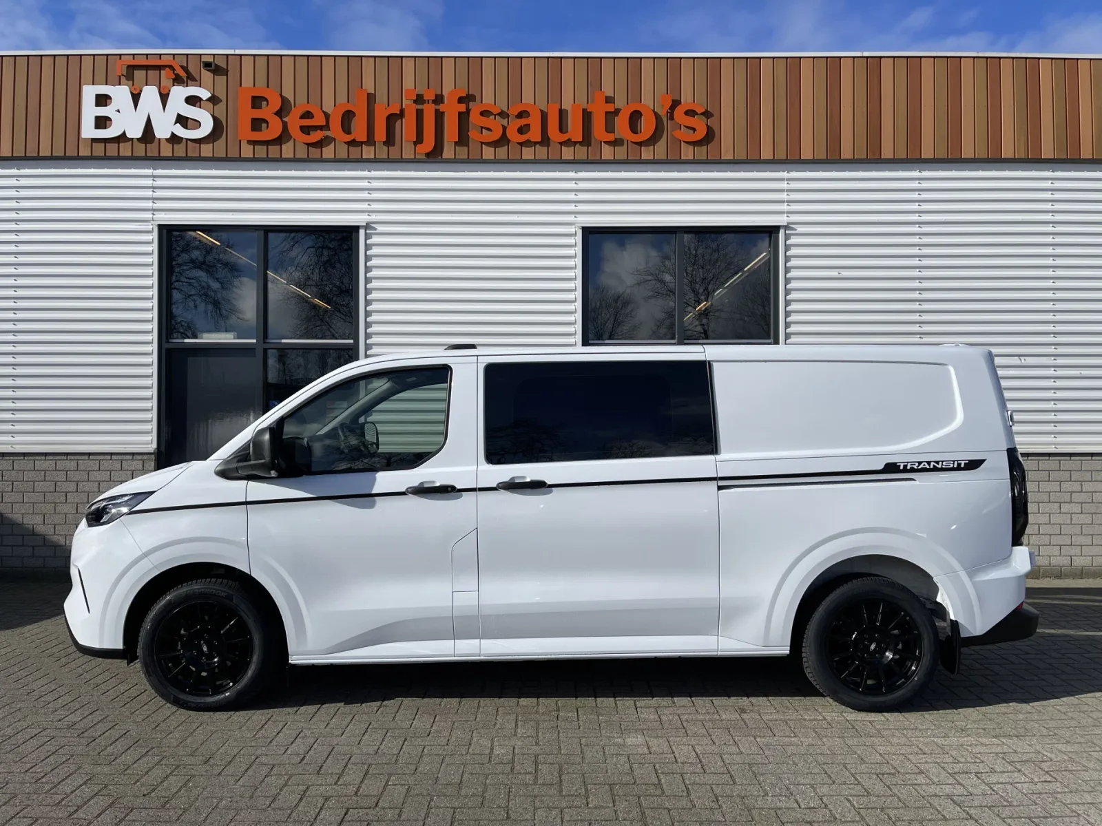 Ford Transit Custom (2024) — foto 1