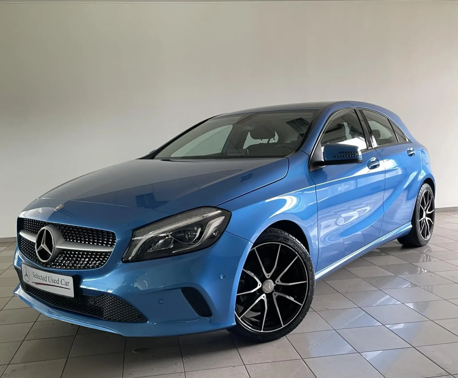 Mercedes-Benz A-Klasse (2016) — foto 1