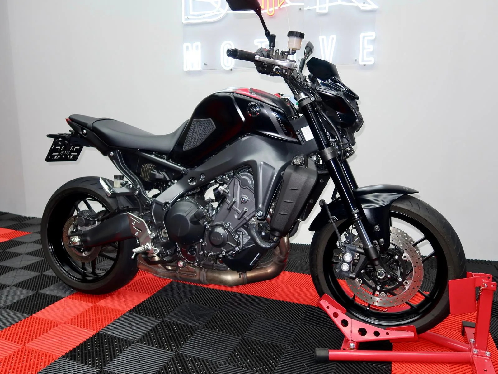 Yamaha MT-09 (2023) — foto 1