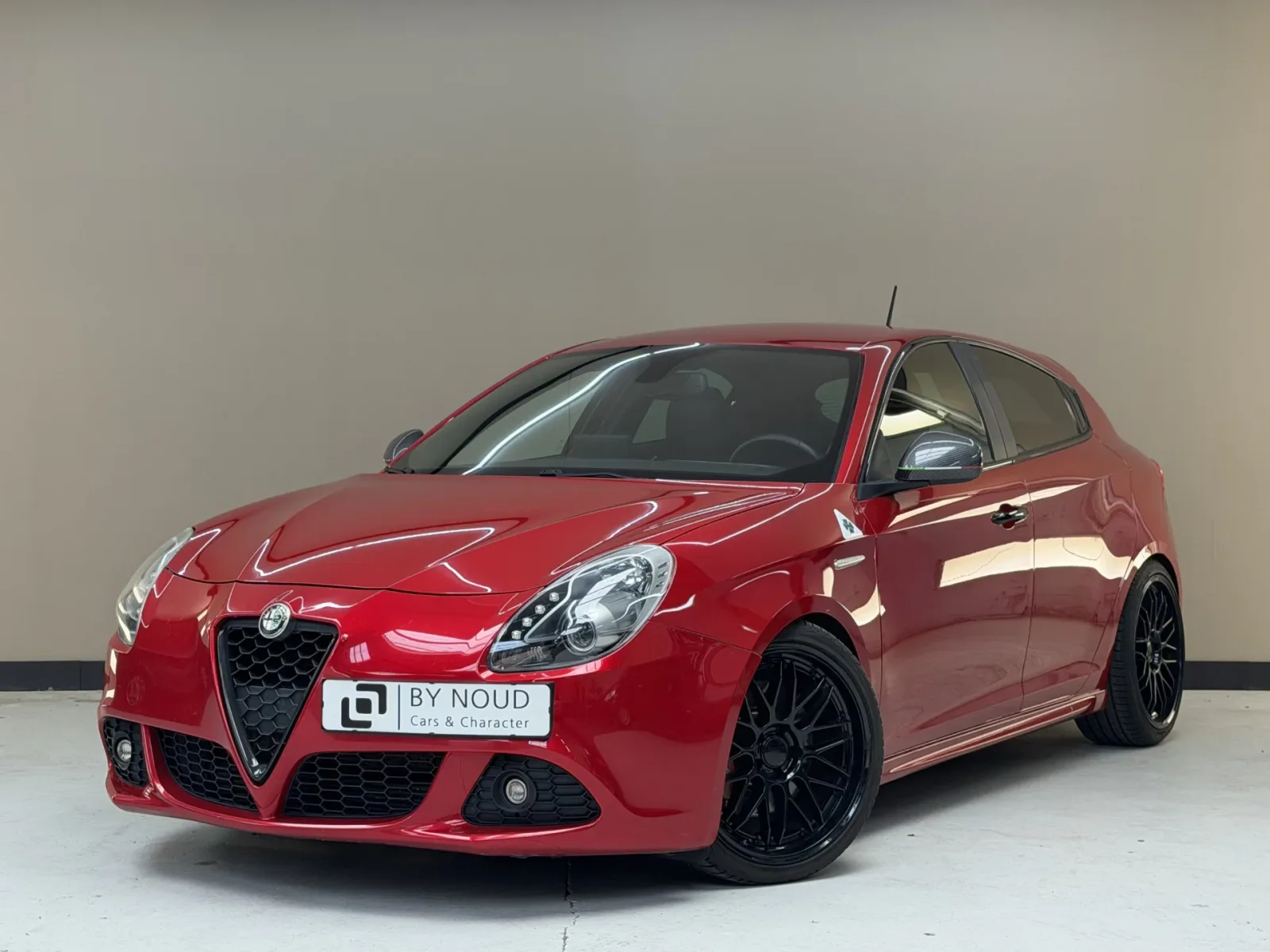 Alfa Romeo Giulietta (2010) — foto 1