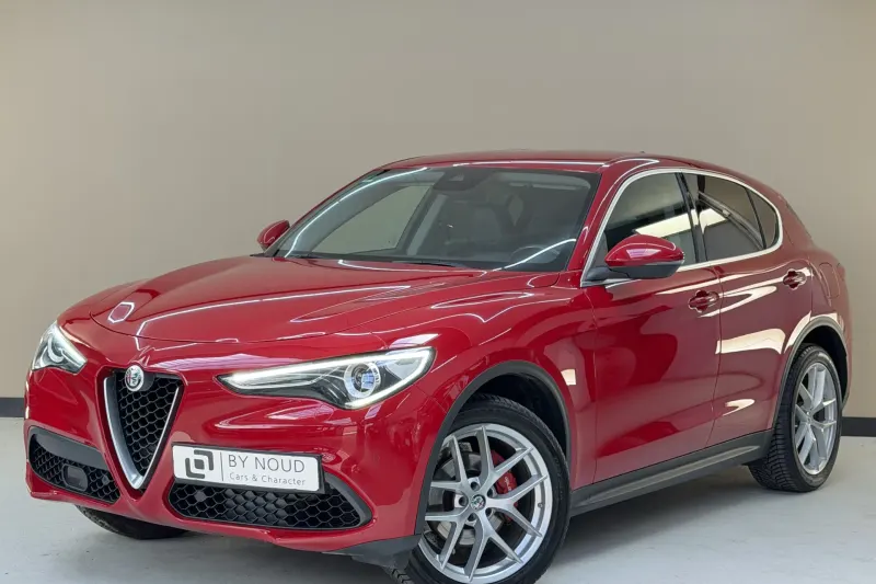 Alfa Romeo Stelvio (2017)