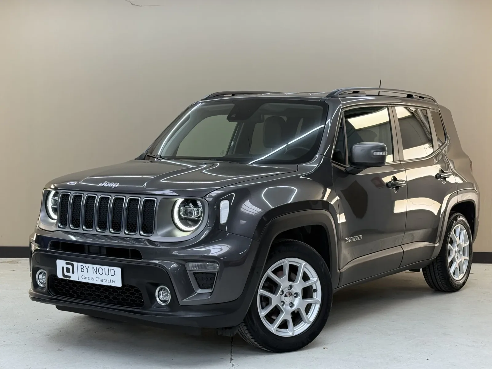 Jeep Renegade (2018) — foto 1