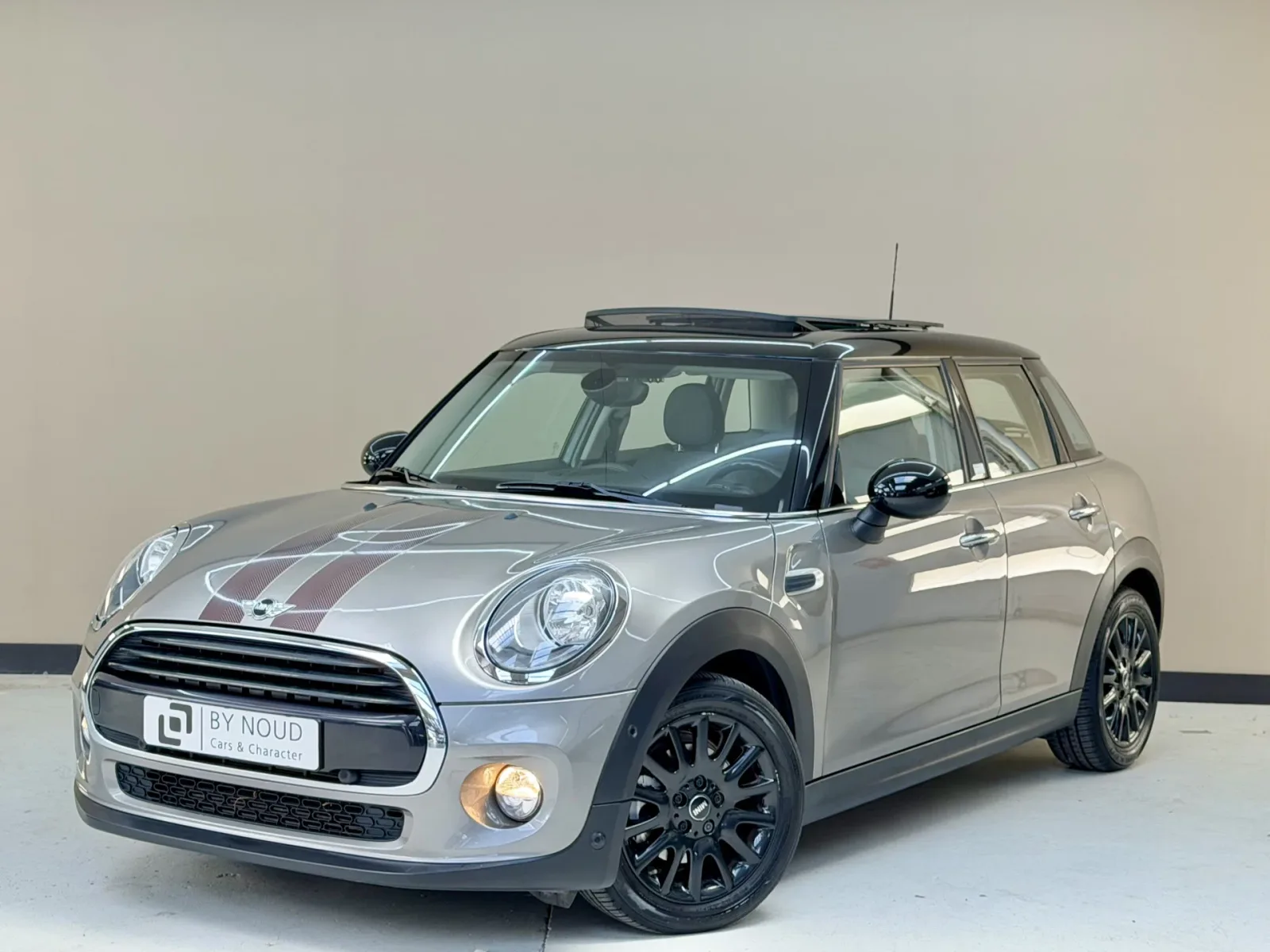 MINI Cooper (2016) — foto 1