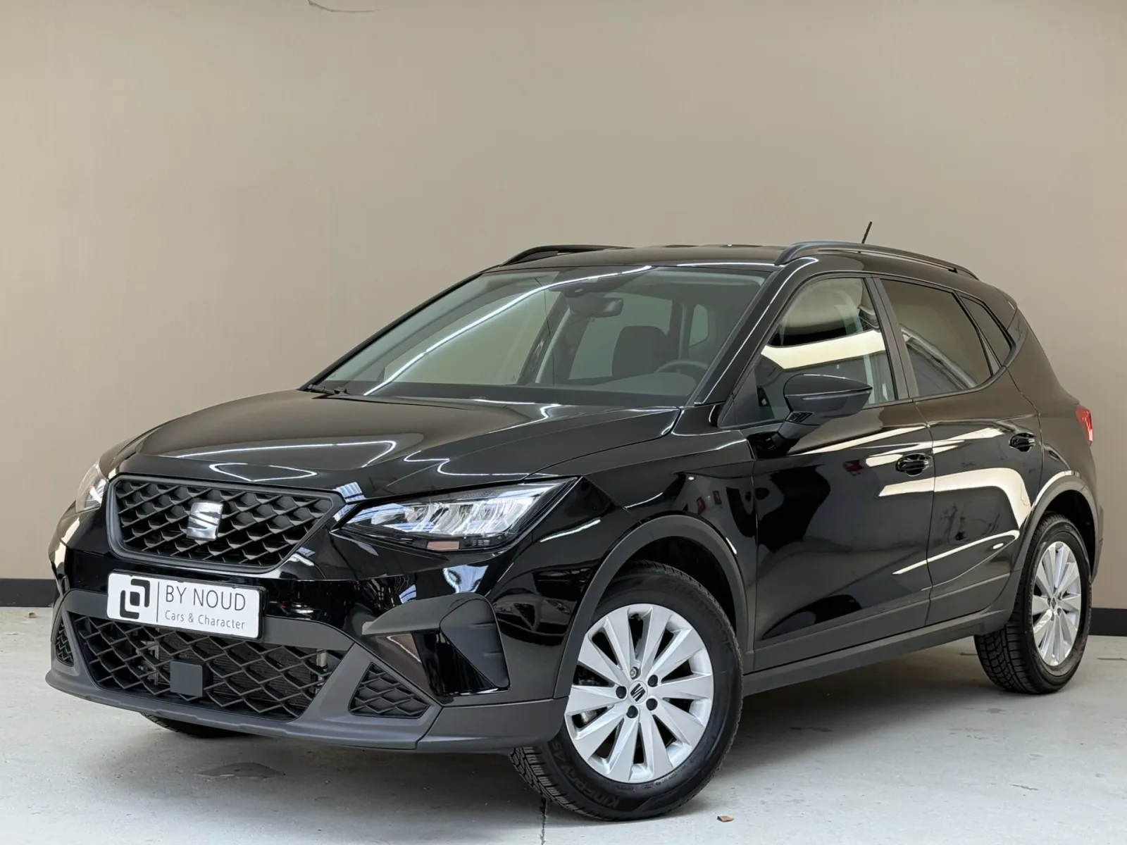 SEAT Arona (2024) — foto 1