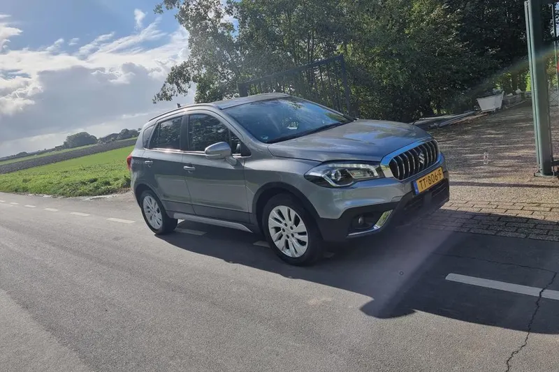 Suzuki S-Cross (2018)