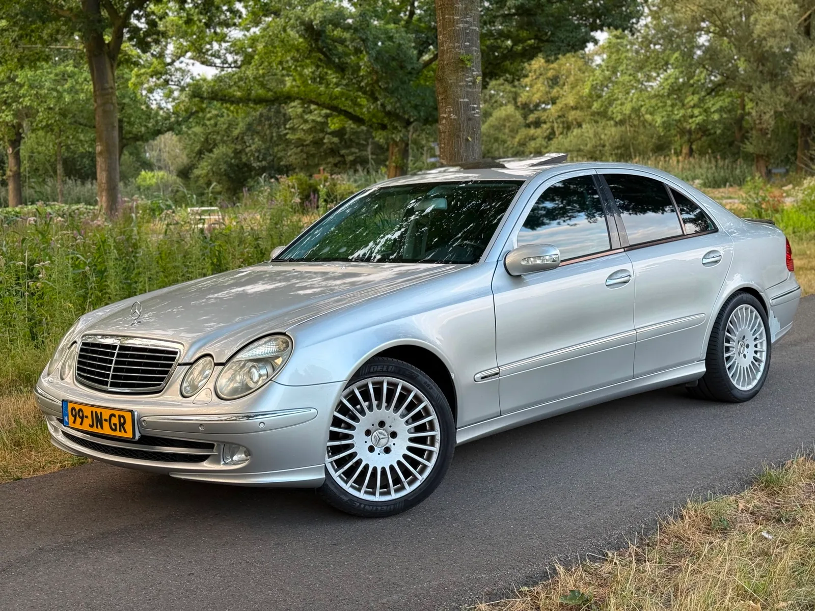 Mercedes-Benz E-Klasse (2002) — foto 1