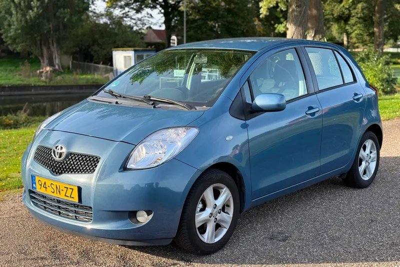 Toyota Yaris (2006)