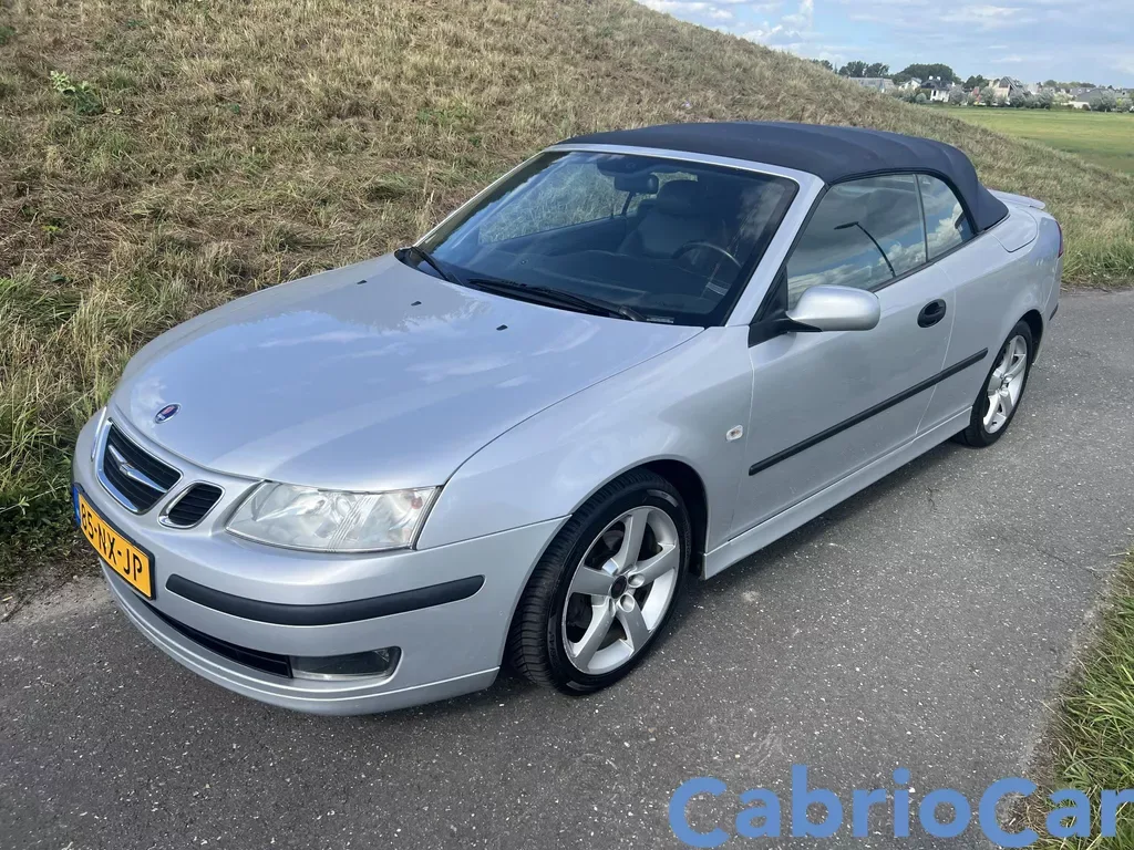 Saab 9-3 (2004) — foto 1