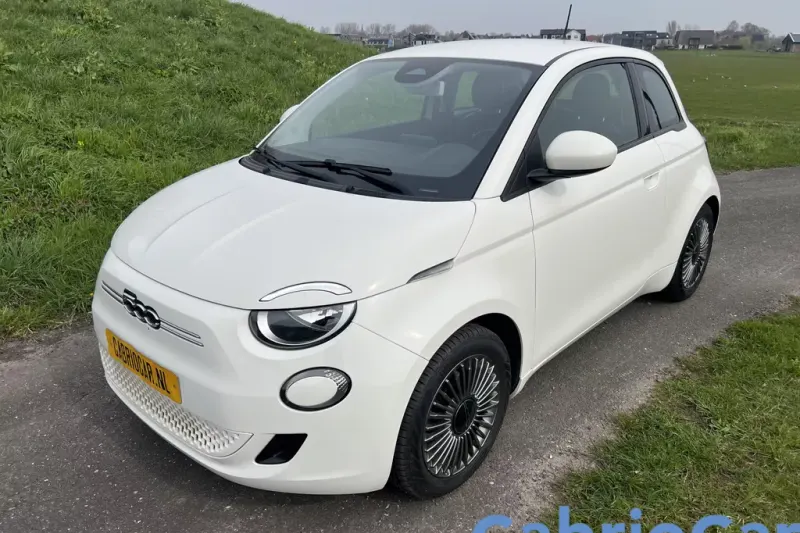 Fiat 500 (2021)