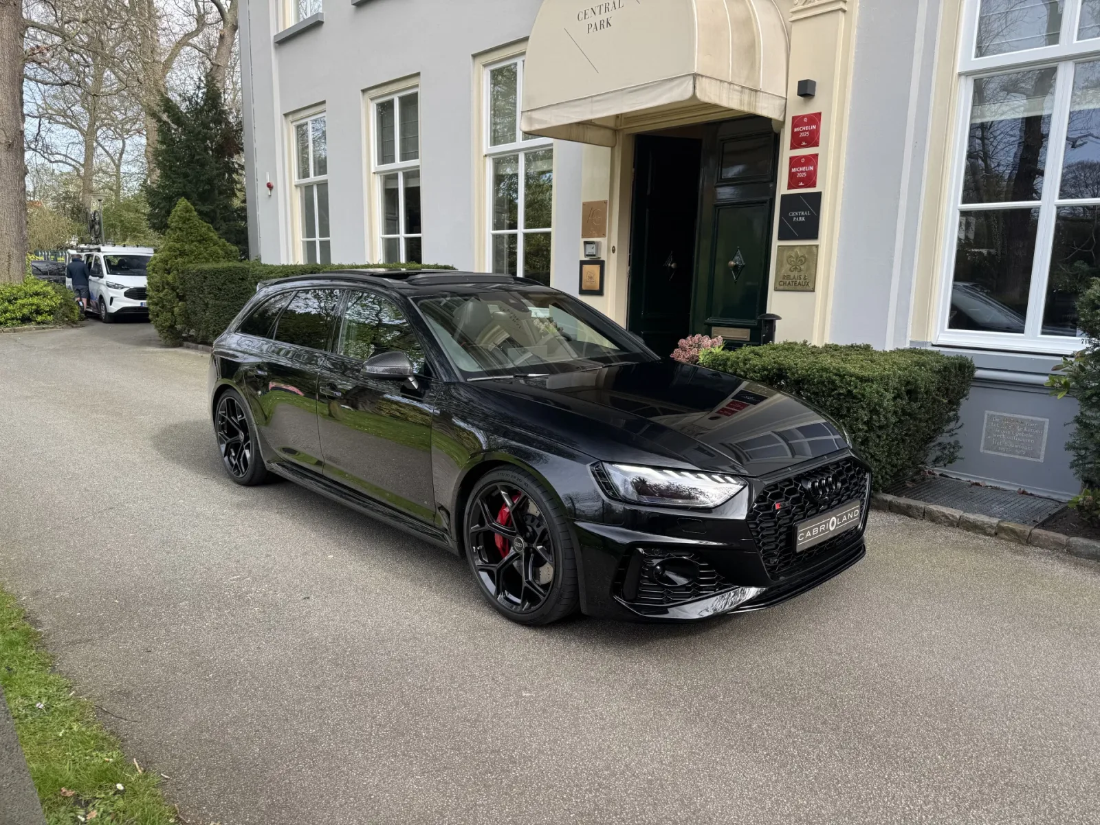 Audi RS 4 (2024) — foto 1