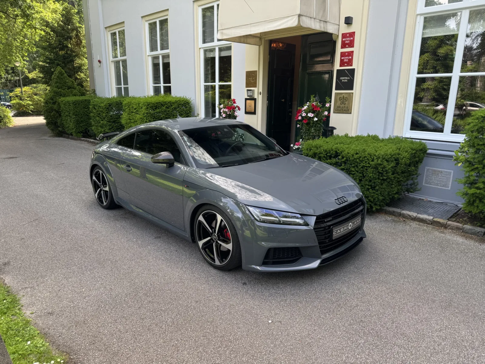 Audi TT (2018) — foto 1