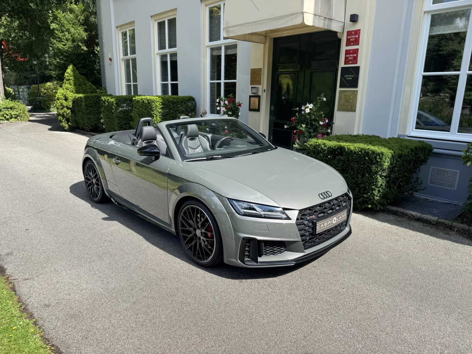 Audi TT (2021) — foto 1