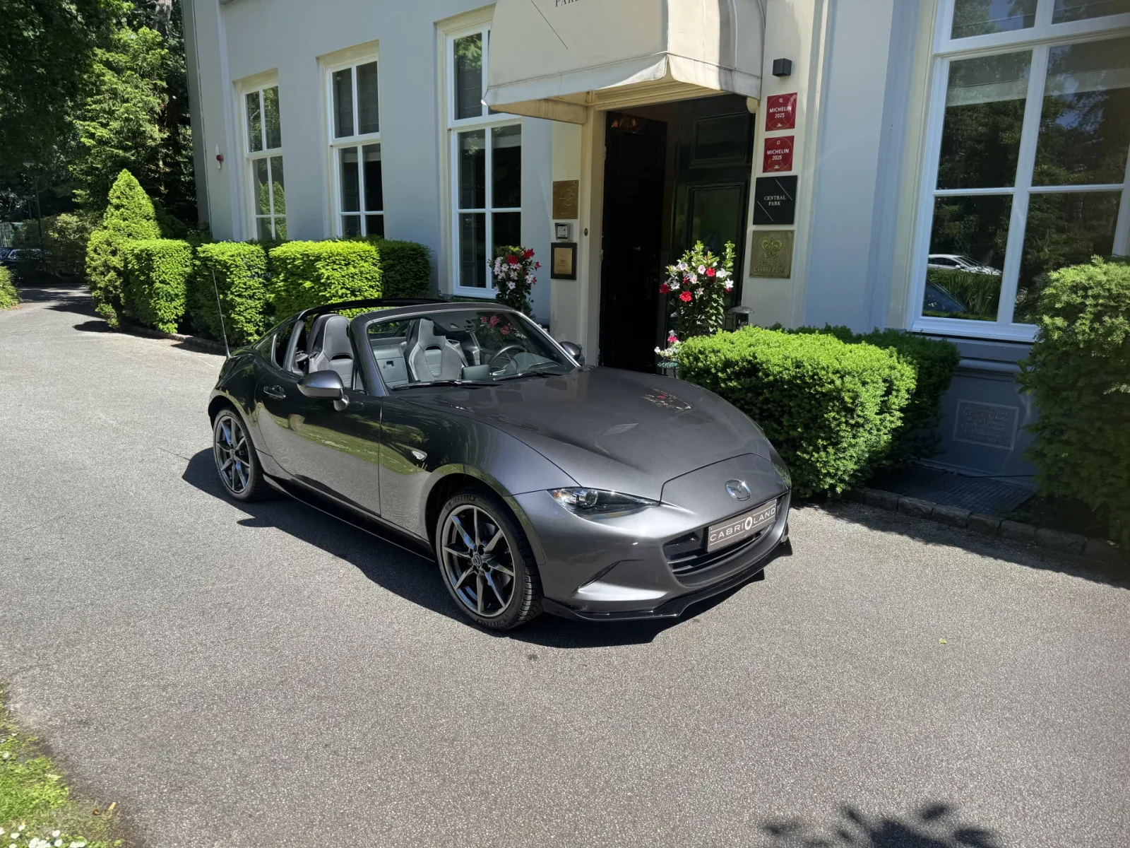 Mazda MX-5 (2020) — foto 1