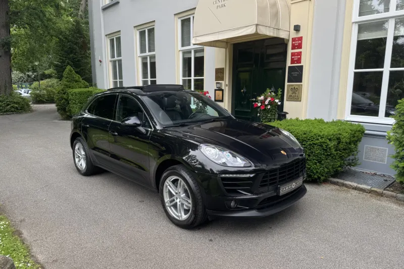 Porsche Macan (2017)