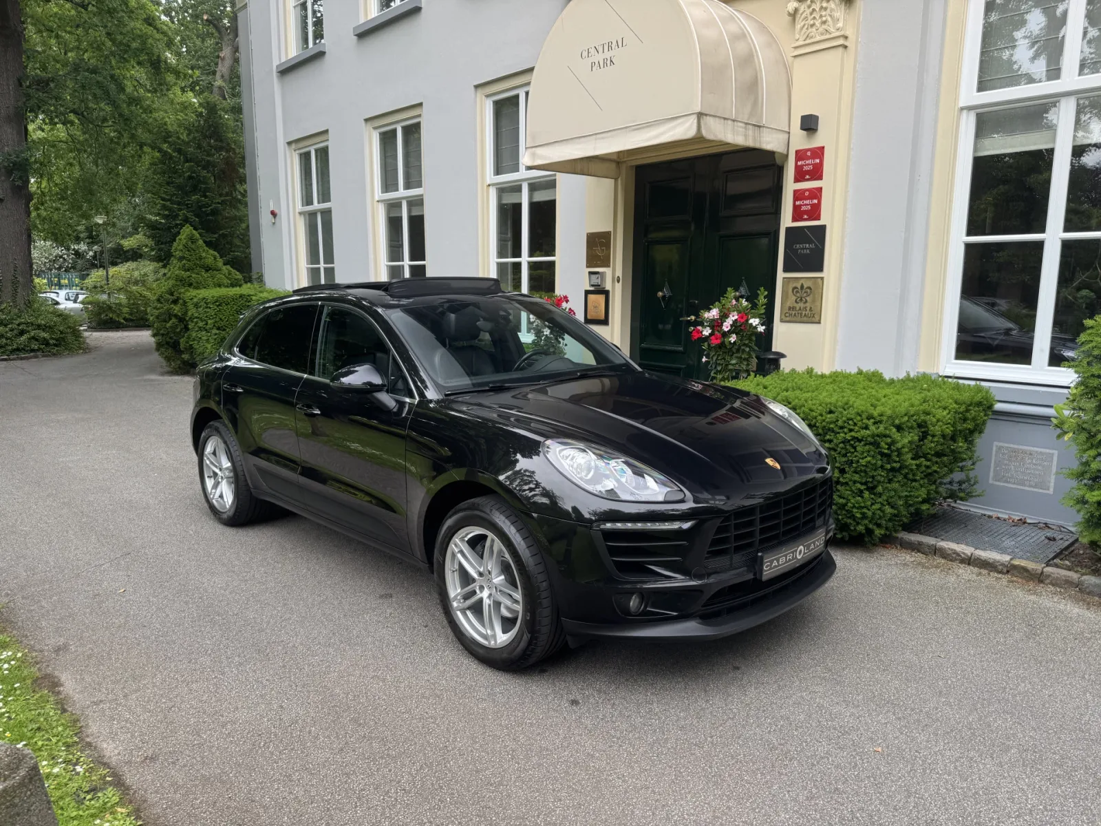 Porsche Macan (2017) — foto 1