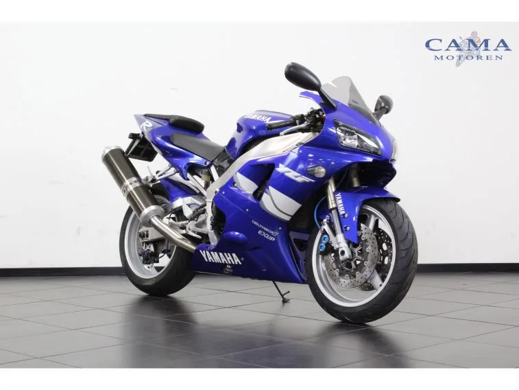 Yamaha YZF-R1 (1999) — foto 1