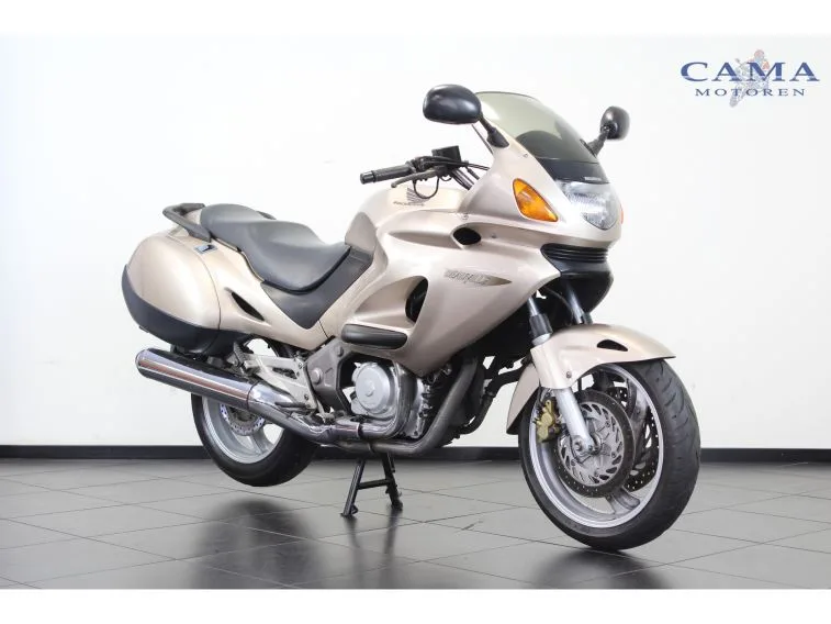 Honda NT 650 V Deauville (1998) — foto 1
