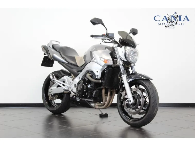 Suzuki GSR600 (2006) — foto 1