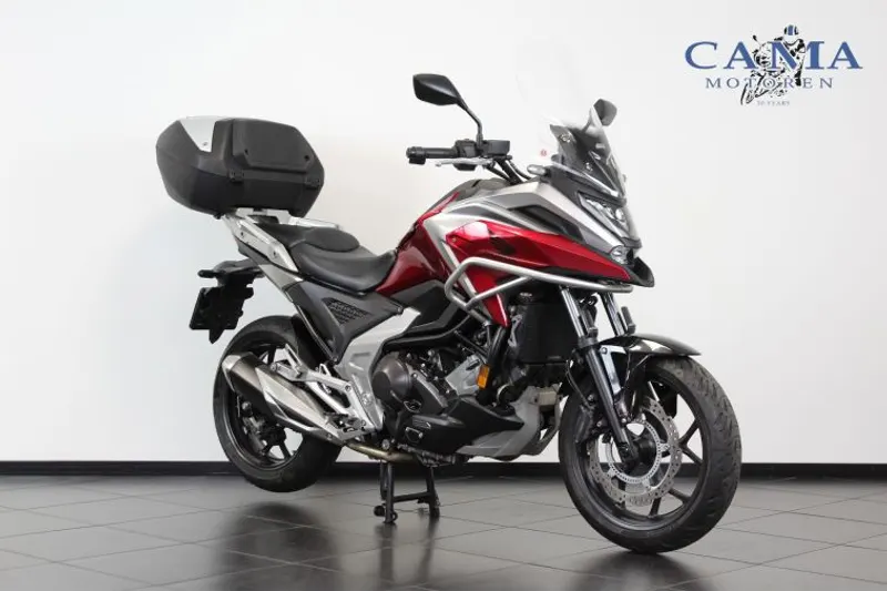 Honda NC750X (2023)