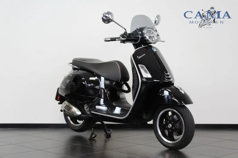Vespa GTS 300 (2019)