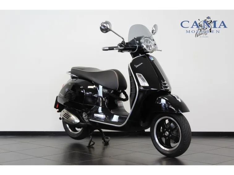 Vespa GTS 300 (2019) — foto 1