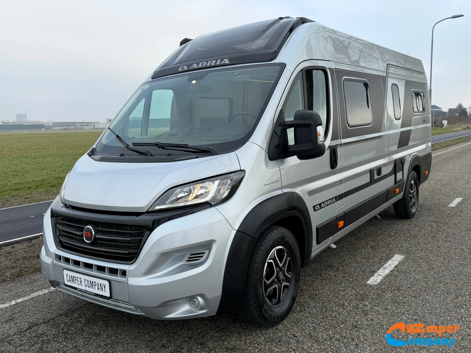Adria Twin (2020) — foto 1