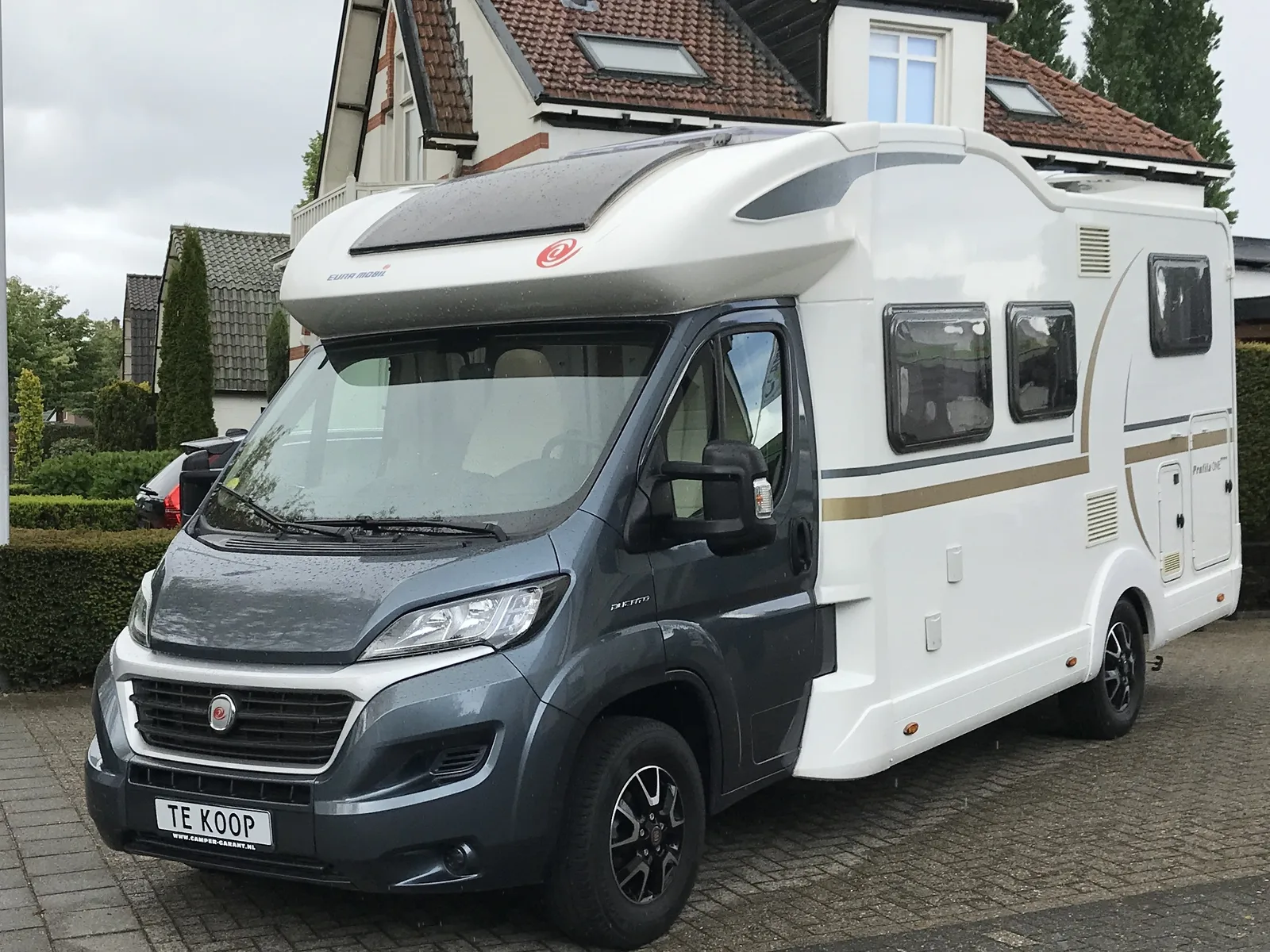 Volledig Volledig zelfvoorzienend op reis met deze super mooie Eura Mobil uit (2018) — foto 1
